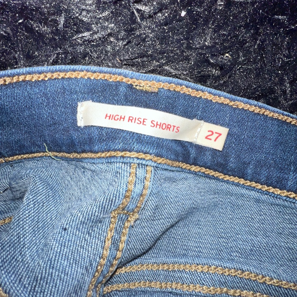 LEVI SHORTS - Picture 3 of 3
